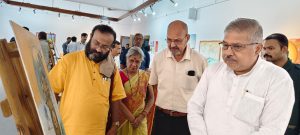 विकसित भारत के रंगों से सजी चित्रकला प्रदर्शनी।