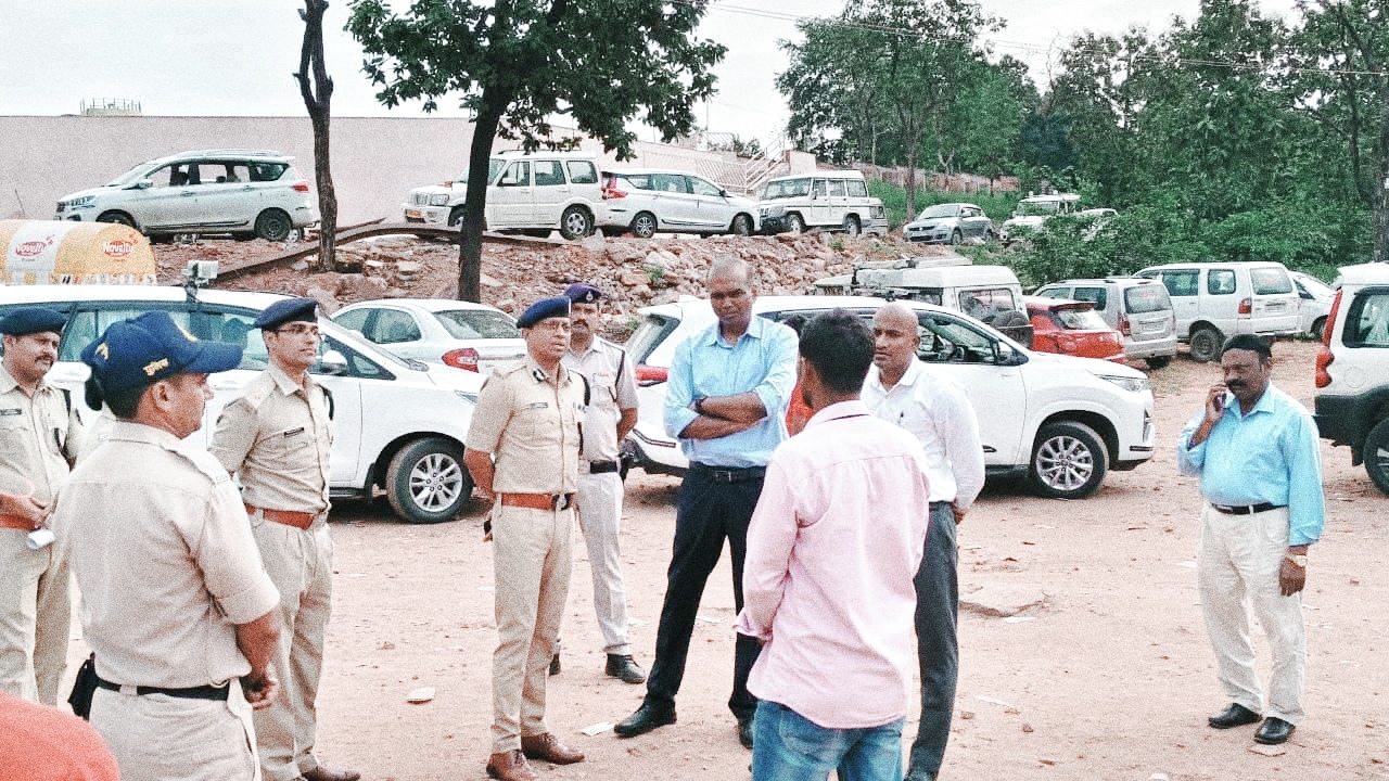 भोपाल संभागायुक्त ने सलकनपुर मेले की व्यवस्थाएं सुचारू रूप से संचालित करने के अधिकारियों को दिए निर्देश।