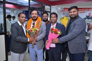 Prayagraj में फाइव टेक कंपनी के कार्यालय का हुआ भव्य शुभारंभ।