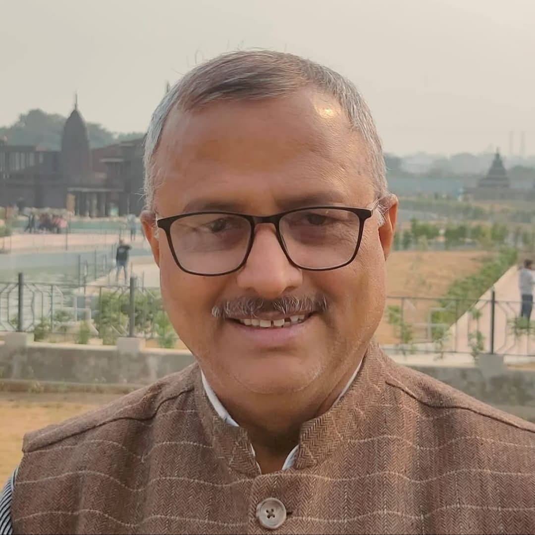 हिंदी साहित्य भारती प्रयागराज के अध्यक्ष दिनेश तिवारी बनें।