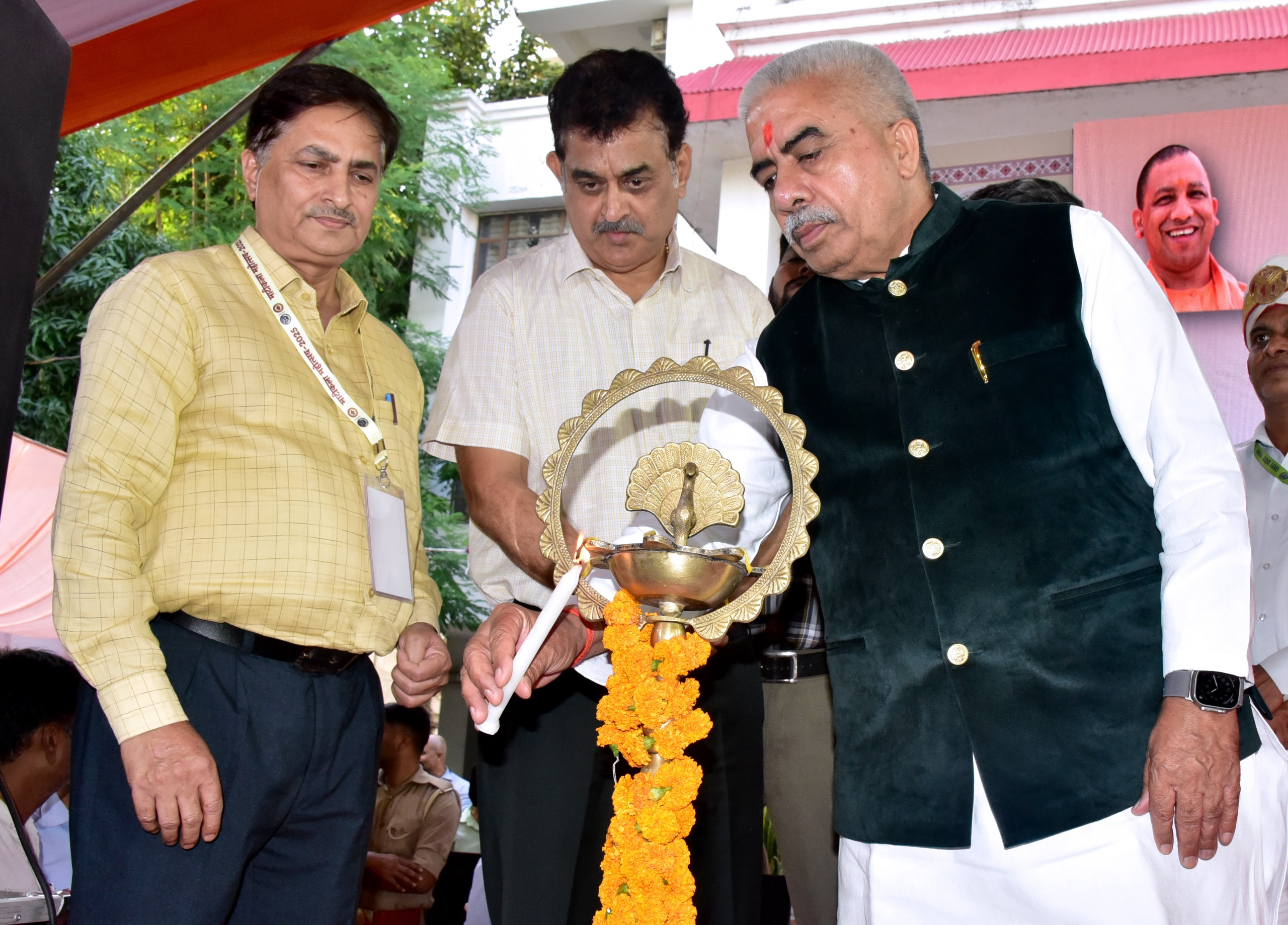 खादी भवन में माटीकला महोत्सव 2025 का हुआ शुभारंभ।
