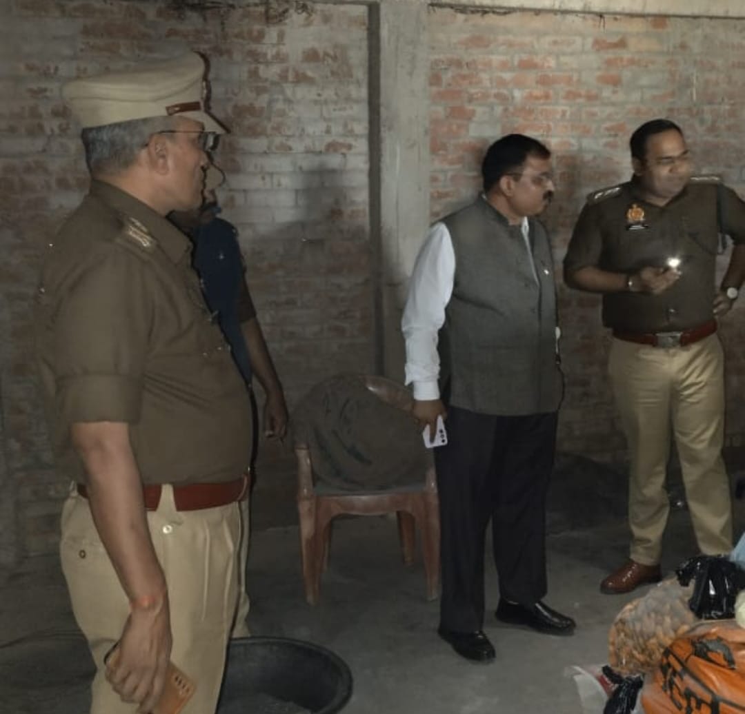 बारूद एवं विस्फोटक पदार्थों के गोदामों तथा अमोनियम नाइट्रेट के भंडारण केंद्रों की हुई आकस्मिक जांच।