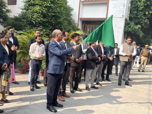 जनपद न्यायाधीश ने 13 दिसंबर को आयोजित होने वाली राष्ट्रीय लोक अदालत की सफलता हेतु प्रचार वाहन को हरी झंडी दिखाकर किया रवाना।