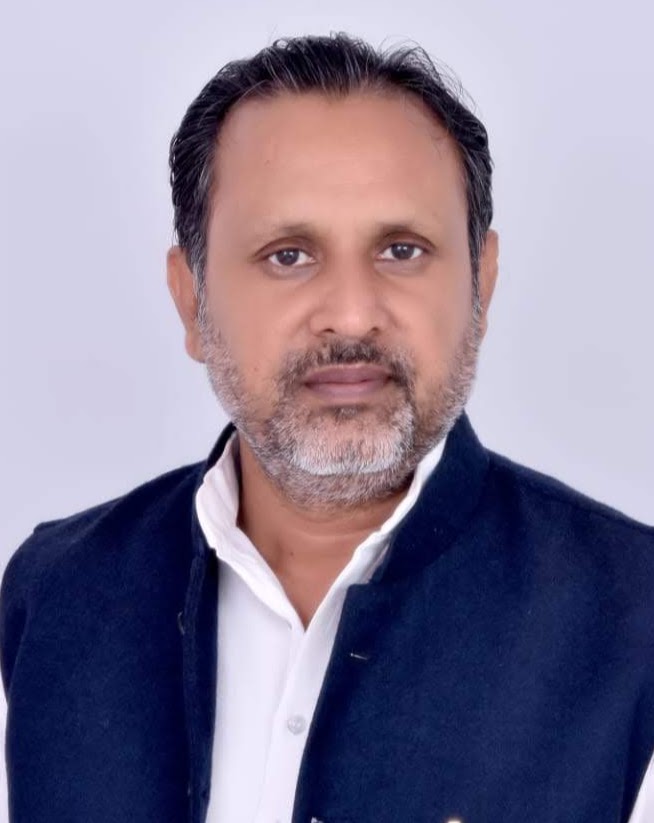 शिक्षक भर्ती, शिक्षा मित्रों की दुर्दशा, पुरानी पेंशन आदि मुद्दों पर सपा एलएलसी डॉ मानसिंह यादव ने सदन में सरकार को घेरा।