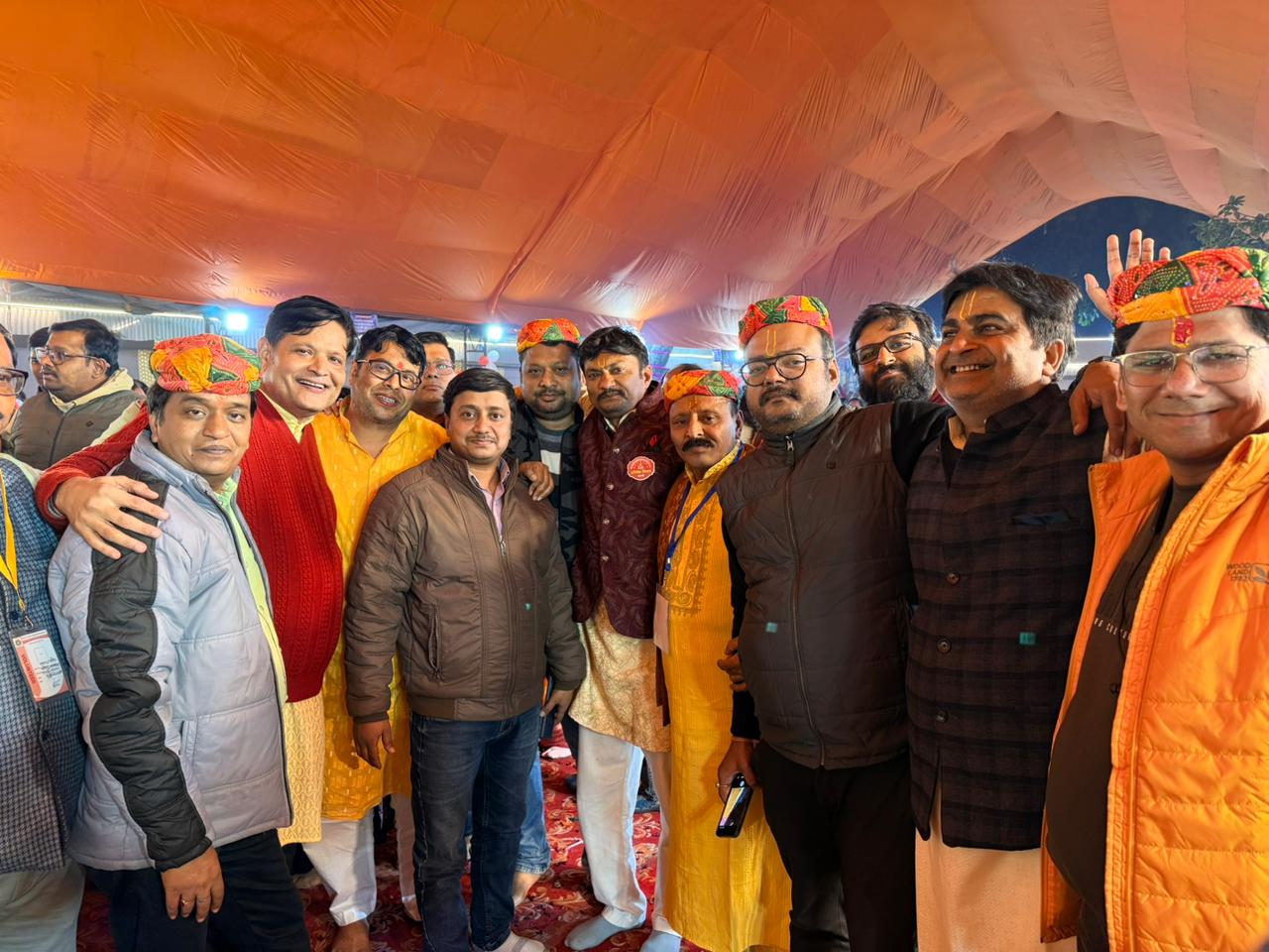 श्रीमद्भागवत कथा के तीसरे दिन धूमधाम से मना श्रीकृष्ण जन्मोत्सव।