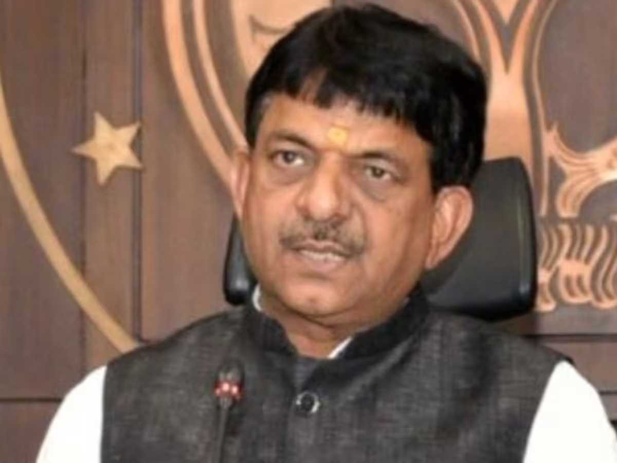 युवाओं को रोजगार से जोड़ने की दिशा में योगी सरकार की पहल, कौशल विकास केंद्रों की गुणवत्ता पर विशेष फोकस।