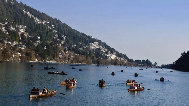 नैनीताल में क्रिसमस-न्यू ईयर का धमाका, एडवांस बुकिंग फुल, डीजे नाइट बिल्कुल फ्री।