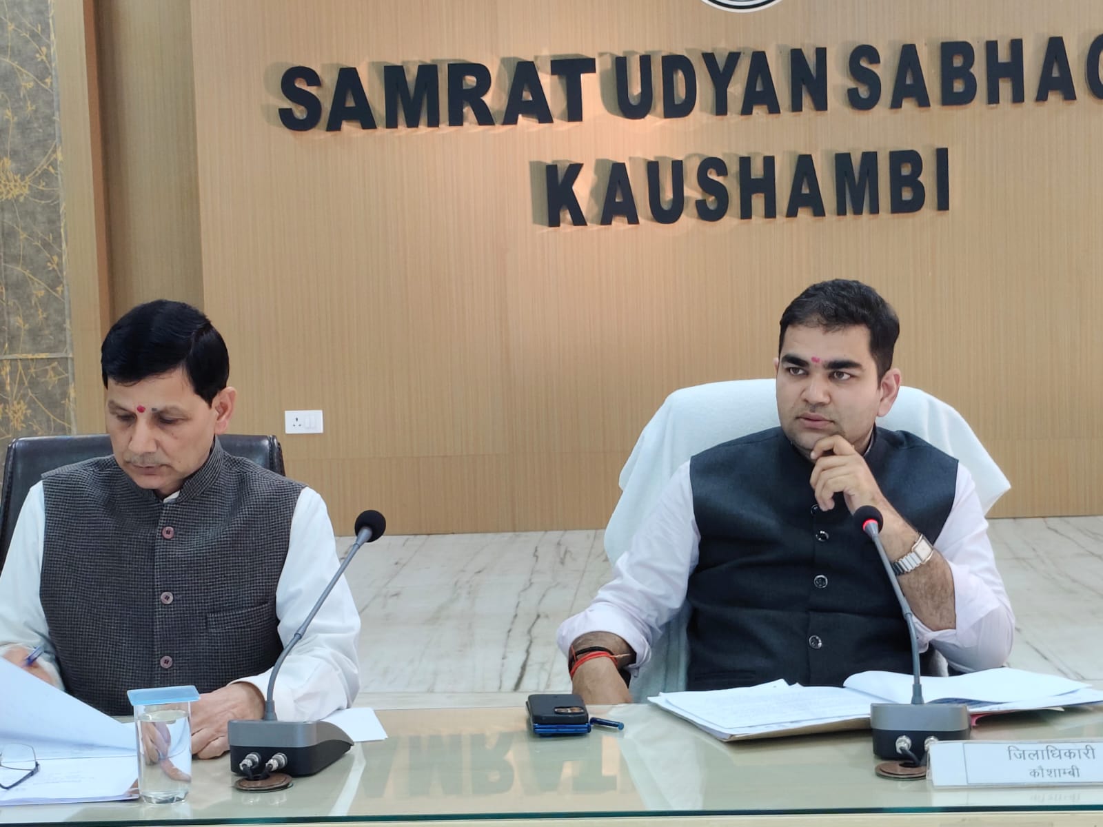 सभी RRC सेन्टर की क्रियाशीलता सुनिश्चित करें संबंधित- डीएम डॉ अमित पाल।
