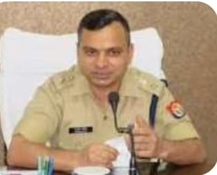 मुरादाबाद पुलिस ने 9 लोगों को हिरासत में लिया शांति व्यवस्था बनाएं रखने के लिएं की गई कार्यवाही।