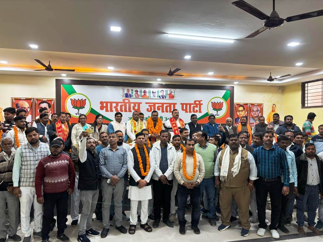 भाजपा की डबल इंजन सरकार में व्यापारी निर्भय होकर कर रहे व्यापार- धर्मराज मौर्य।
