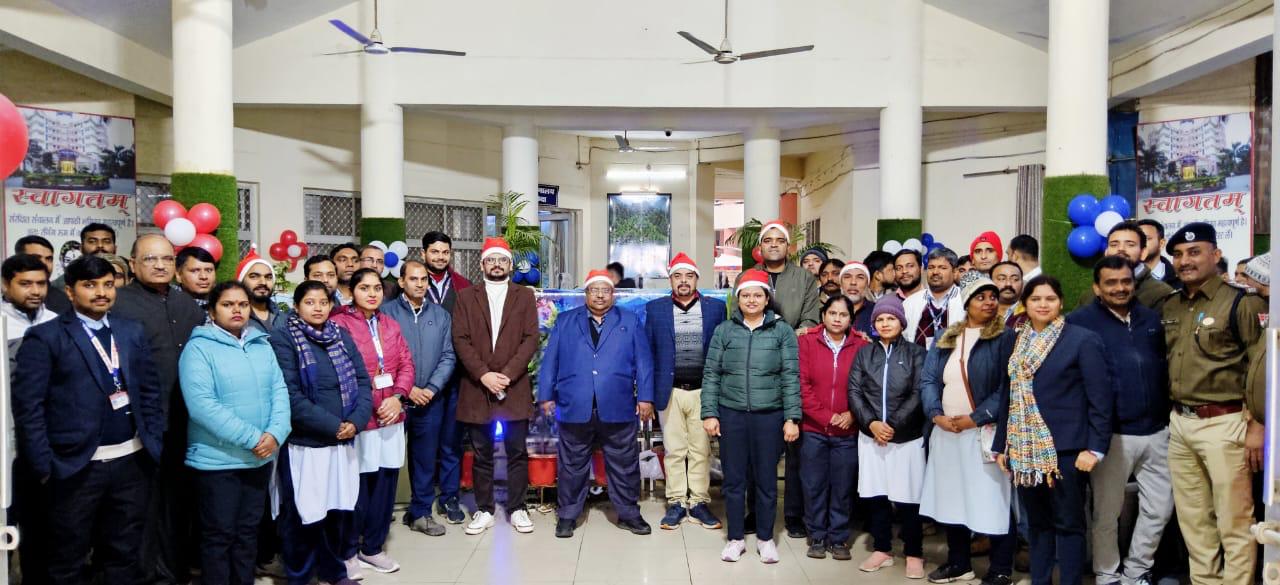 संरक्षित रेल संचालन को लेकर लोको पायलटों संग संगोष्ठी, क्रिसमस पर दिया संरक्षा का संदेश।