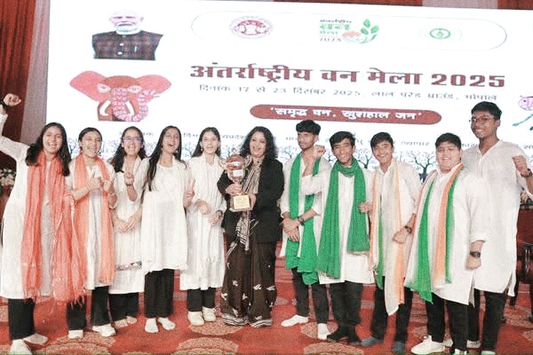 "अंतर्राष्ट्रीय वन मेला 2025" वनोपज एवं हर्बल उत्पाद से निर्मित औषधियों की बढ़ी मांग।