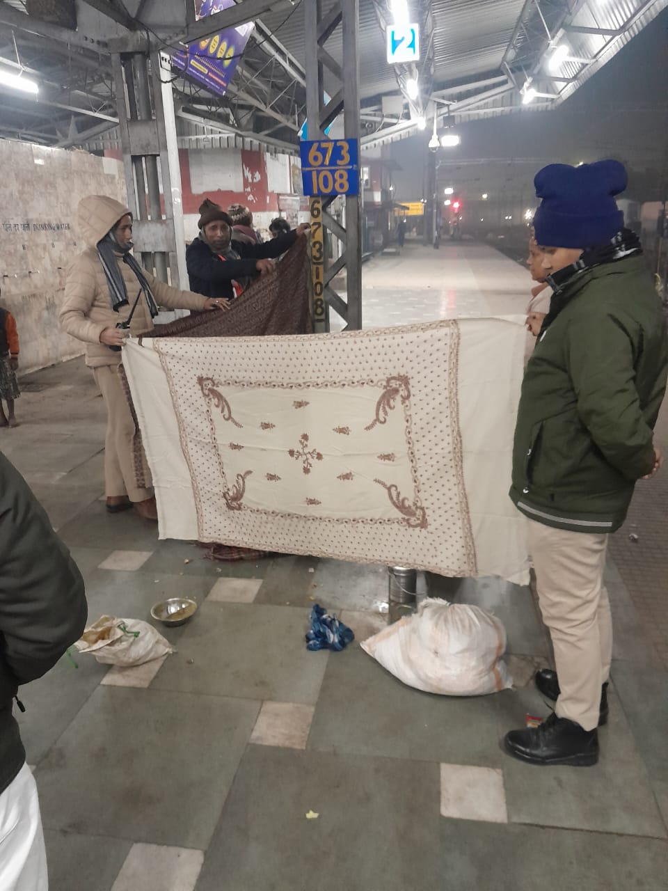 डीडीयू स्टेशन पर महिला यात्री का हुआ सुरक्षित प्रसव।