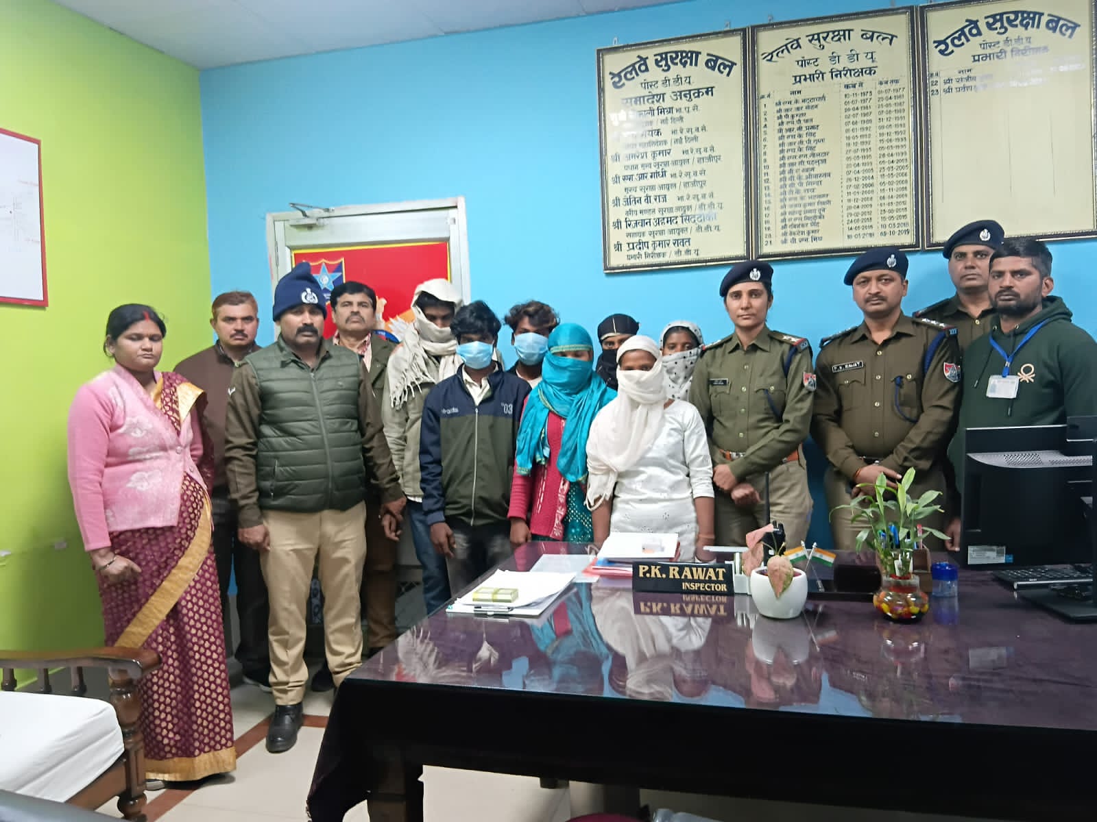 आरपीएफ डीडीयू द्वारा 06 बाल मजदूरों का रेस्क्यू, 01 तस्कर गिरफ्तार, ऑपरेशन आहट के तहत बड़ी कार्रवाई।