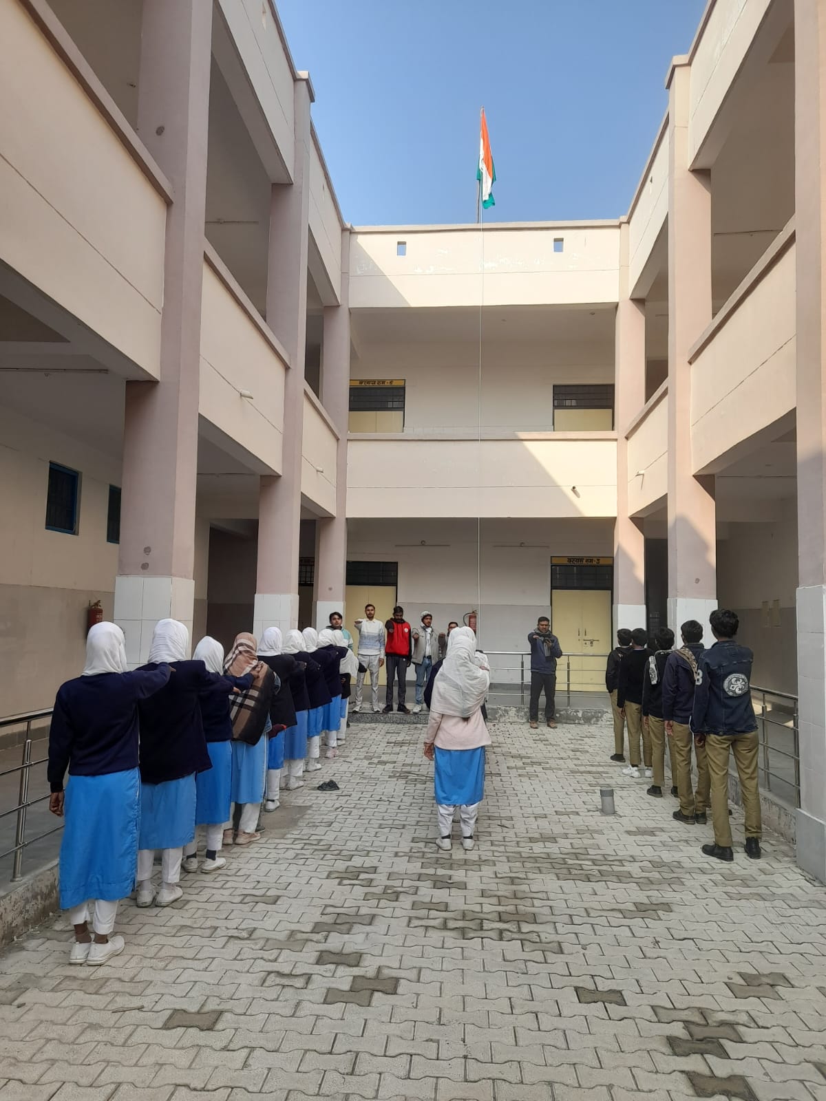 राजकीय ओरियन्टल कॉलेज में धूमधाम से मनाया गया गणतंत्र दिवस, प्रधानाचार्य ने दिया संविधान पालन का संदेश।