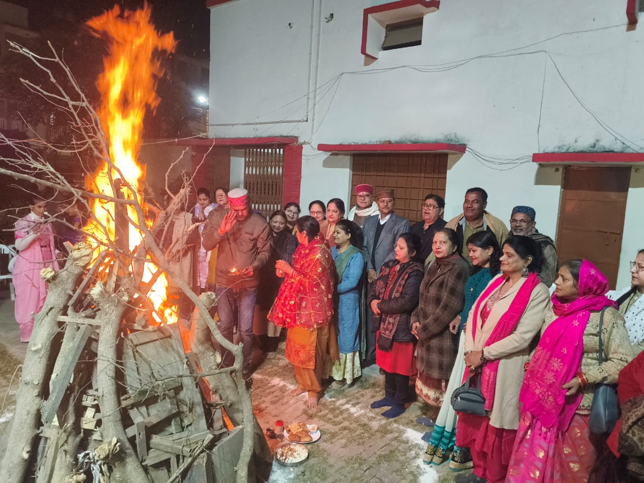 लोहड़ी पर्व हमारे भीतर से स्वार्थ,अन्याय और अहंकार को जलाकर राष्ट्र-सेवा,समाज-कल्याण और मानवता की भावना जागृत करती है राजकुमार चोपडा।