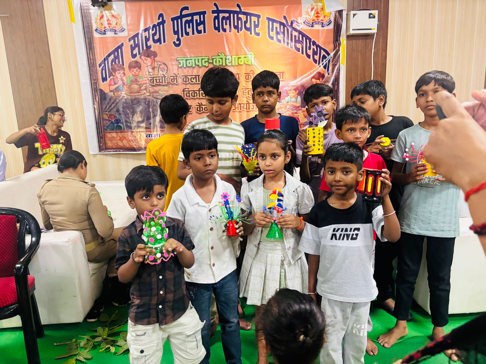चरवा पुलिस ने नाबालिग को बहला-फुसलाकर भगा ले जाने वाले वांछित अभियुक्त को किया गिरफ्तार।