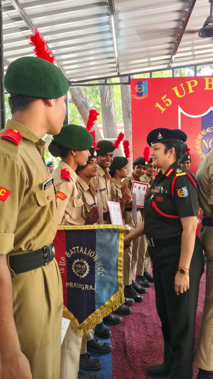 15 यूपी बटालियन एनसीसी के 303 कैडेट्स ने 'बी' प्रमाणपत्र परीक्षा सफलतापूर्वक उत्तीर्ण की।