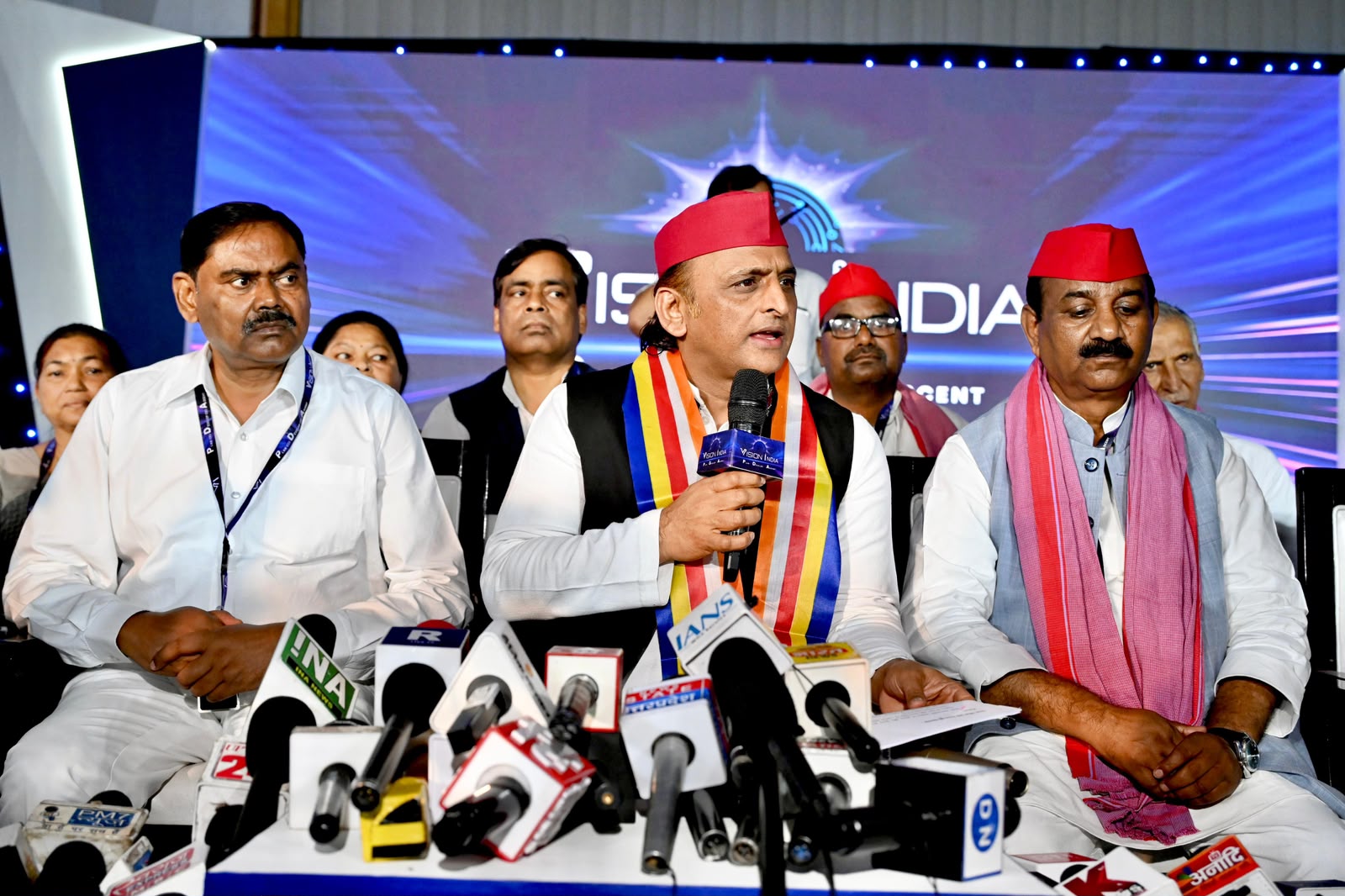 विज़न इंडिया का प्रयागराज सम्मेलन, ध्वस्त शिक्षा-परीक्षा व्यवस्था पर गंभीर मंथन।