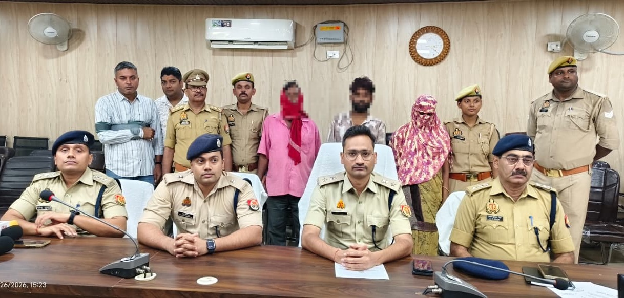 प्रेम-प्रसंग में बाधक बने पति की हत्या, पत्नी, प्रेमी और उसके साथी गिरफ्तार, अलीनगर पुलिस ने 24 घंटे में किया खुलासा।