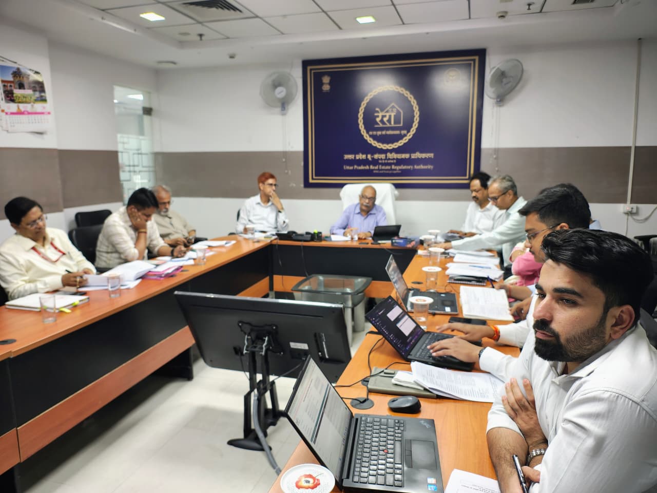यूपी रेरा ने सात जिलों में ₹2,250 करोड़ से अधिक लागत की 14 रियल एस्टेट परियोजनाओं को दी मंजूरी।