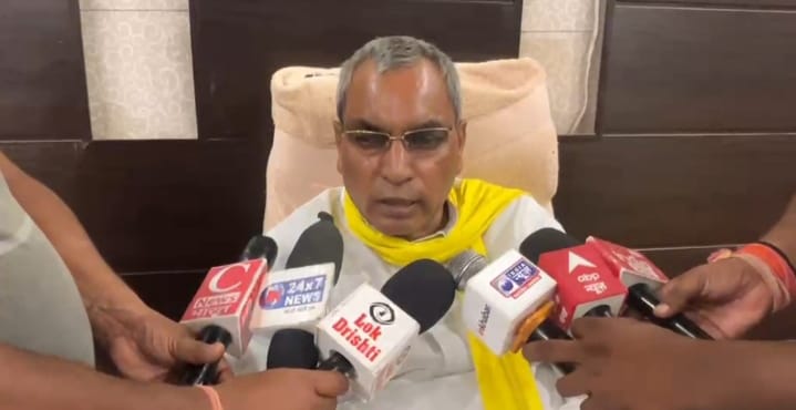 जौहर यूनिवरसिटी पर होने वाले बुलडोजर एक्शन के पीछे सपा सरकार जिम्मेदार- ओमप्रकाश राजभर।