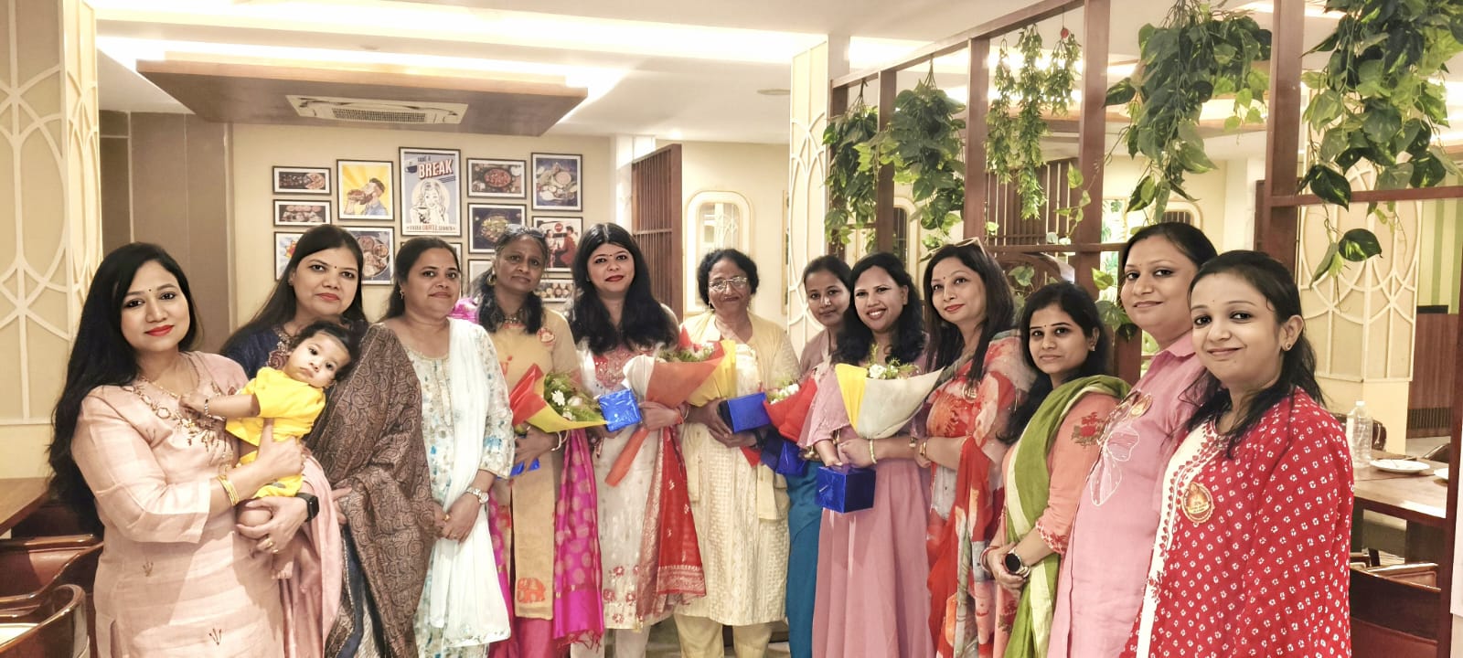 डॉक्टर्स डे एवं सीए डे पर अग्रवाल युवा महिला मंडल ने किया समाज की प्रतिभाओं का सम्मान।