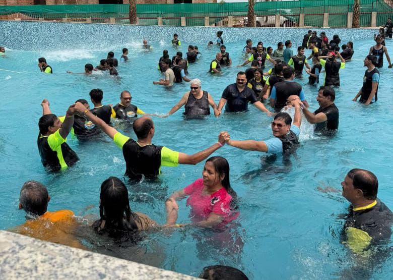 सामाजिक सेवा के साथ परिवार का साथ मनोरंजन भी आवश्यक- उदय चांदनी।