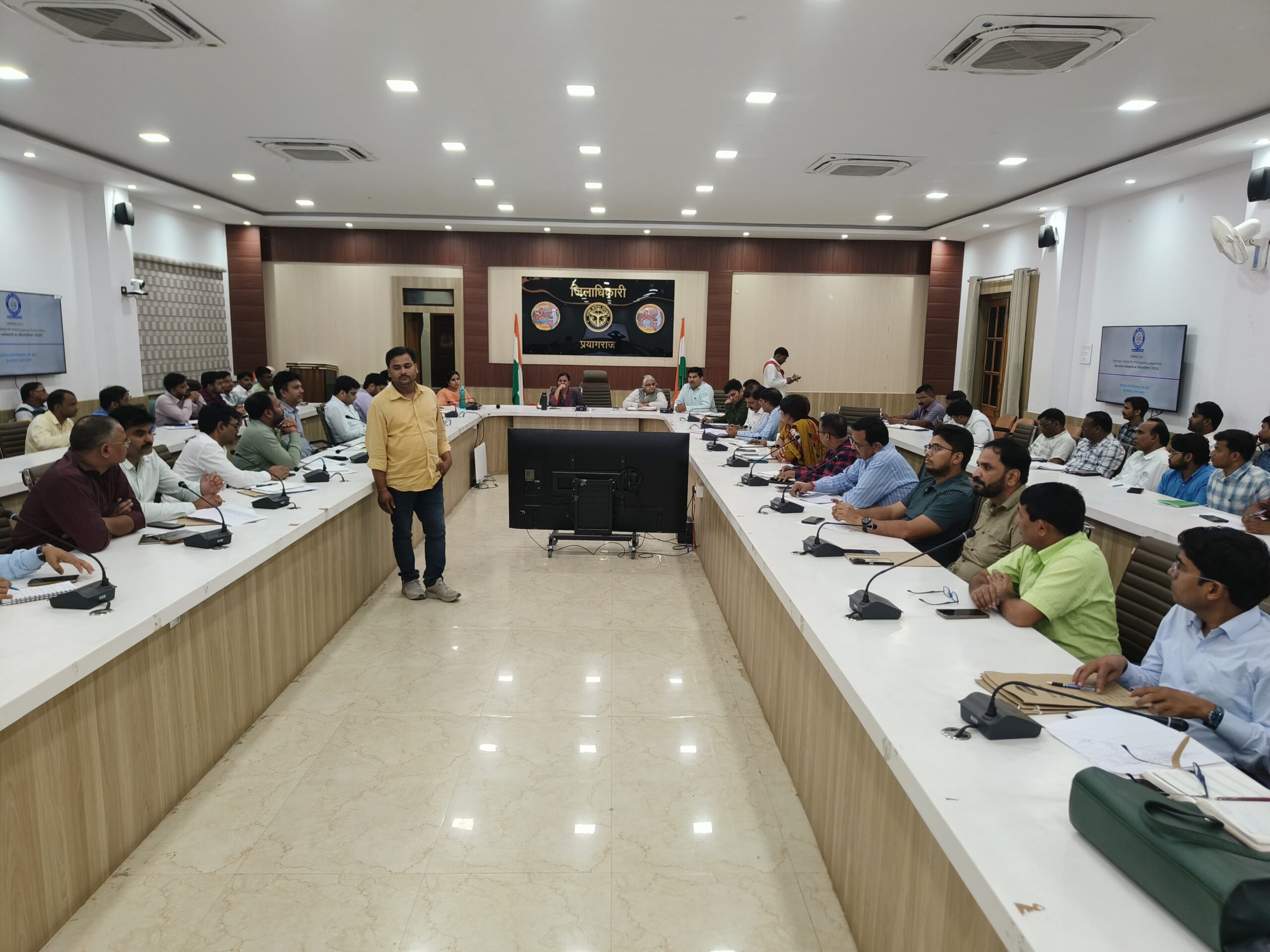 जनगणना 2027 के द्वितीय चरण की तैयारियों के संबंध में जिला स्तरीय जनगणना समीक्षा बैठक हुई सम्पन्न।
