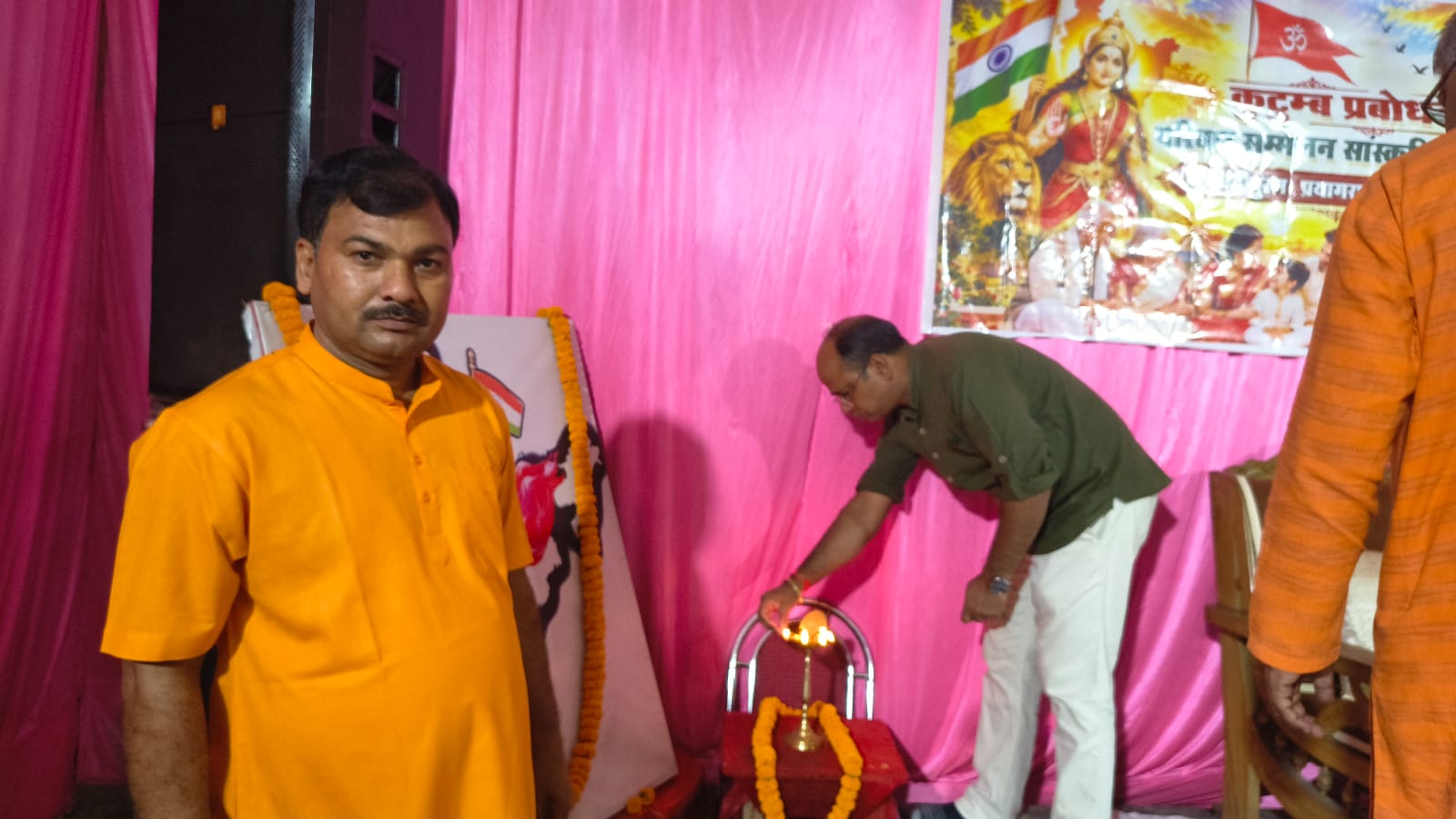 नंदेश्वर मंदिर में RSS के कुटुंब प्रबोधन परिवार मिलन और सांस्कृतिक कार्यक्रम का भव्य आयोजन।